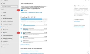 Configuración de Almacenamiento en Windows 10 para limpiar archivos temporales y liberar espacio.