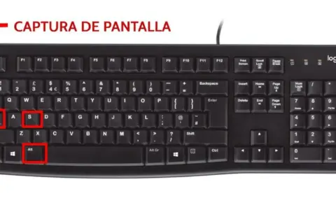 Teclado Logitech. Aprende como hacer captura de pantalla presionando las teclas "Alt" + "S".