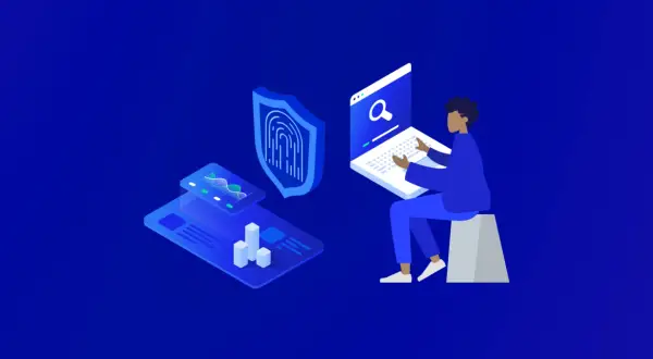 Persona usa laptop para buscar y protegerse de un gusano virus. Escudo con huella digital y gráficos de datos.