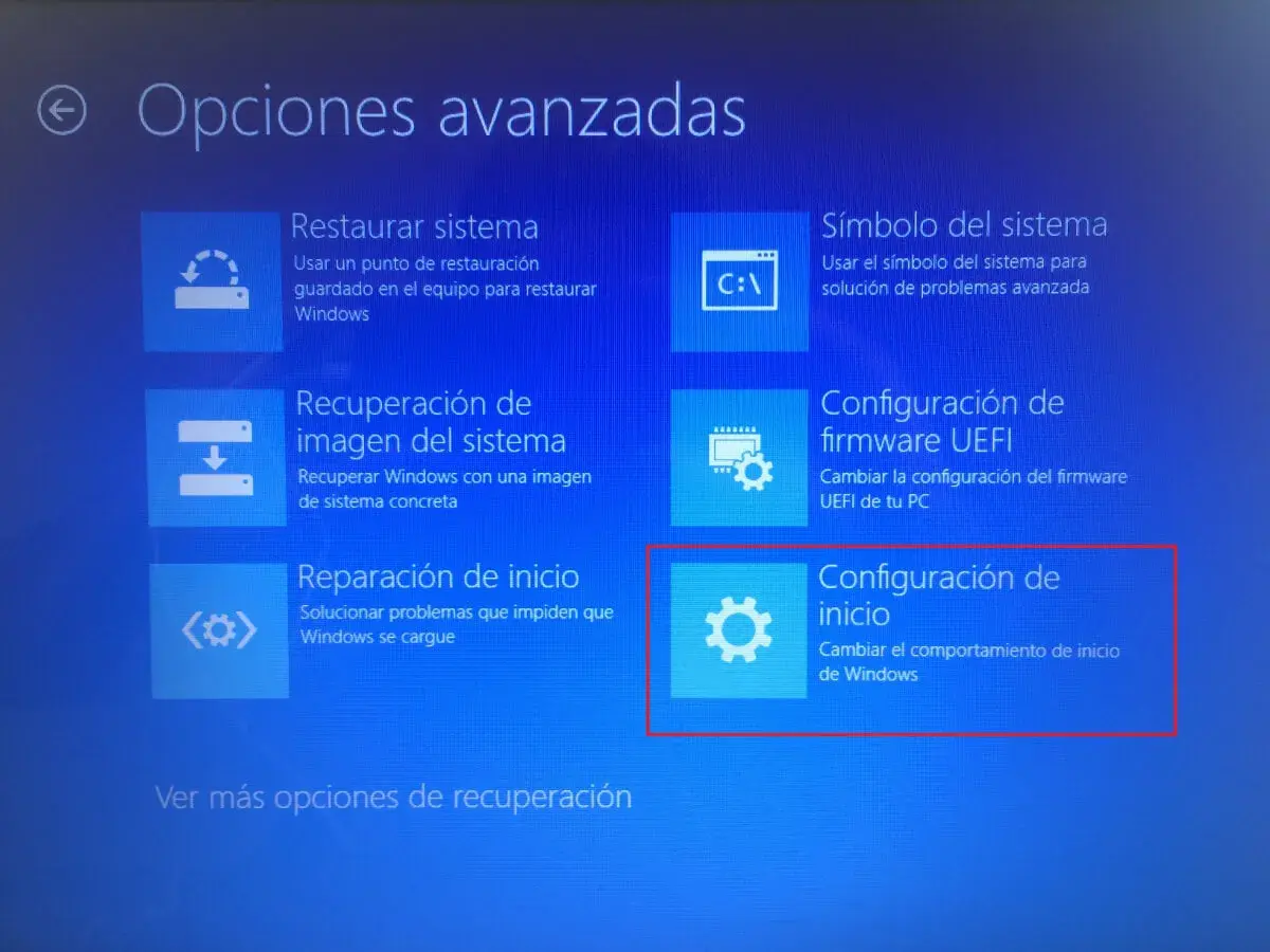 Pantalla de opciones avanzadas de Windows. No puedo entrar en modo seguro, pero veo "Configuración de inicio" para cambiar el comportamiento de Windows.