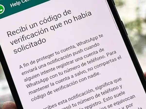 Pantalla de móvil con mensaje: "Recibí un código de verificación que no había solicitado". Explica que WhatsApp envía notificaciones para proteger tu cuenta.